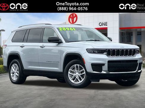 Used 2023 Jeep Grand Cherokee L Laredo image 1