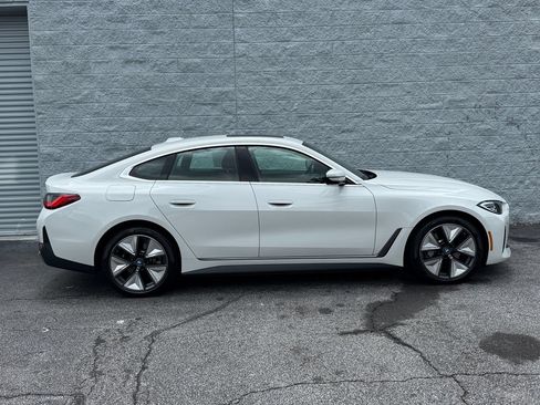Used 2023 BMW i4 eDrive35 w/ Premium Package RWD image 7