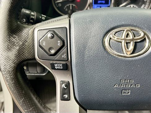 Used 2020 Toyota Tacoma SR5 image 18
