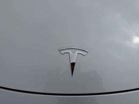 Used 2019 Tesla Model 3 Performance image 12