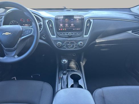 Used 2020 Chevrolet Malibu LS image 9