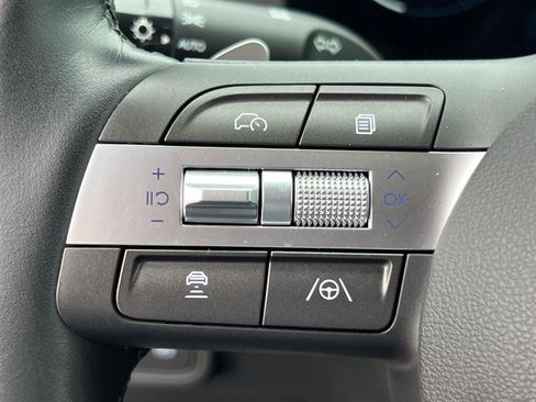 Used 2024 Hyundai Kona Limited FWD image 25