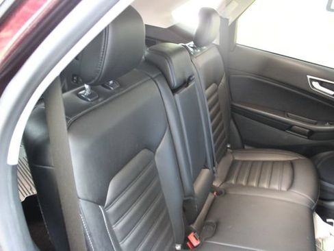Used 2022 Ford Edge SEL w/ Convenience Package AWD/4WD image 9