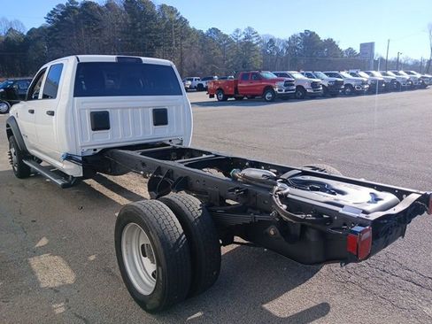 Used 2019 RAM 5500 Tradesman image 5