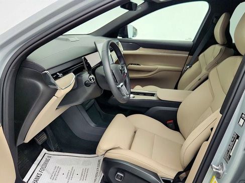 Used 2025 Volvo EX90 Ultra image 18