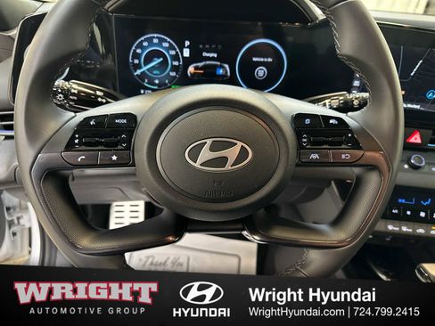 Certified 2025 Hyundai Elantra SEL image 20