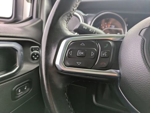 Used 2021 Jeep Wrangler Unlimited Sahara image 24