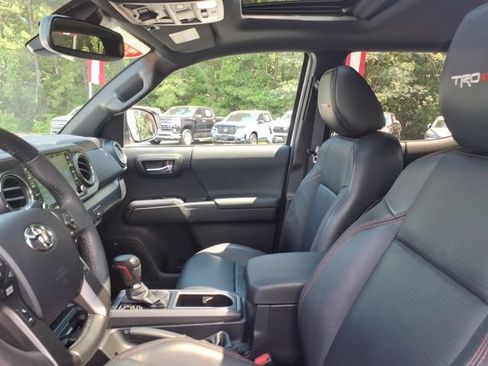 Used 2023 Toyota Tacoma TRD Pro AWD/4WD image 5