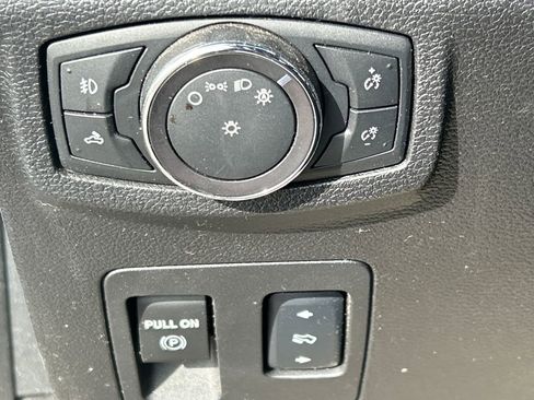 Used 2018 Ford F150 XLT w/ Equipment Group 302A Luxury image 24