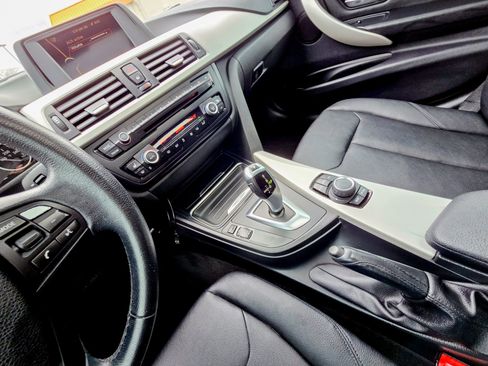 Used 2014 BMW 320i xDrive Sedan image 15