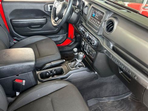 Used 2021 Jeep Wrangler Unlimited Sport AWD/4WD image 16