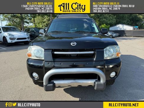 Used 2003 Nissan Frontier SE RWD image 2