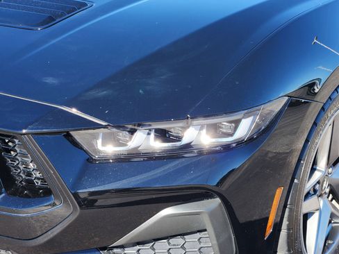 Used 2024 Ford Mustang GT Premium image 11