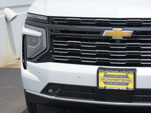 Certified 2026 Chevrolet Suburban High Country w/ Sun And Tow Package AWD/4WD image 9
