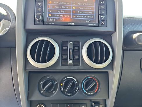 Used 2010 Jeep Wrangler Unlimited Sahara w/ Dual Top Group AWD/4WD image 28