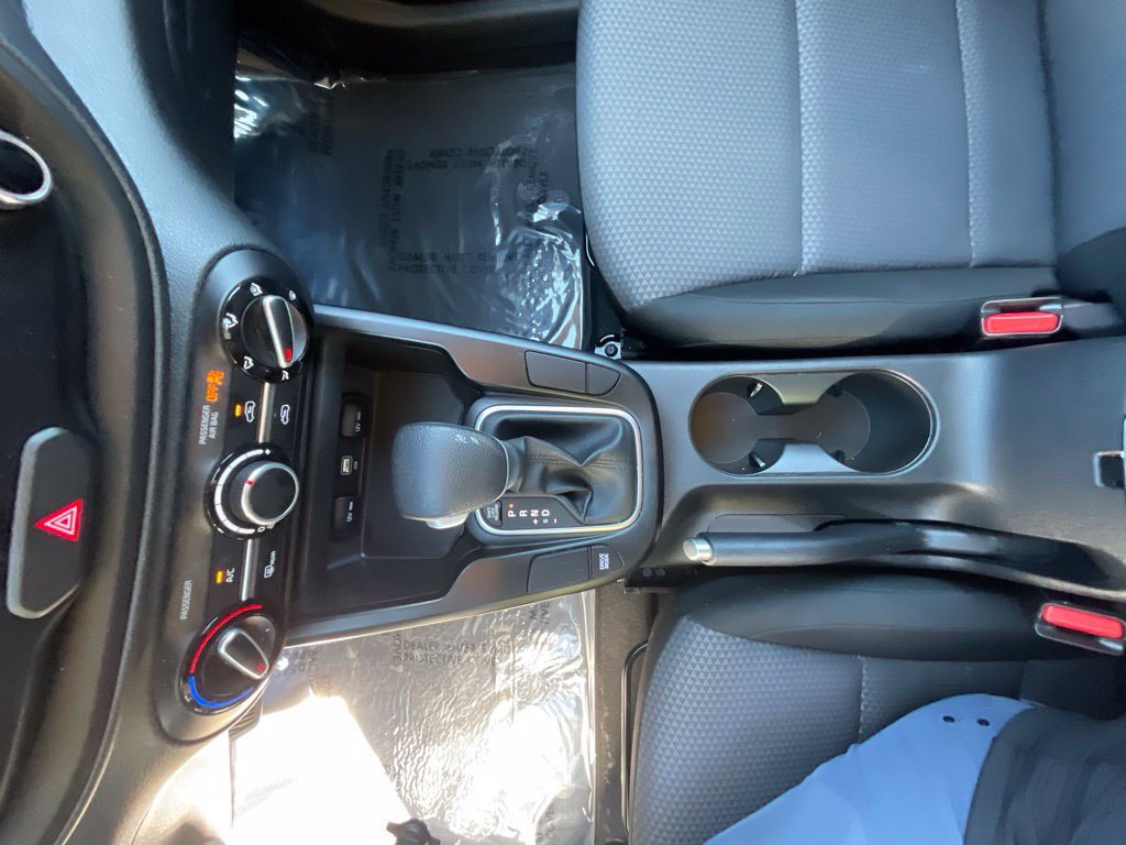 Used 2025 Kia Soul LX w/ LX Technology Package FWD image 20