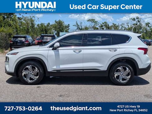 Used 2023 Hyundai Santa Fe SEL FWD image 2