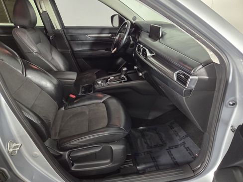 Used 2019 MAZDA CX-5 Touring image 31