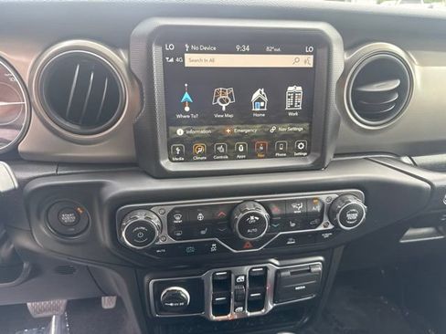 Used 2023 Jeep Wrangler Unlimited w/ Sun & Screen Package AWD/4WD image 18