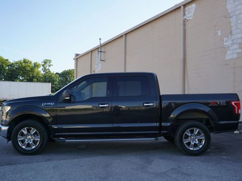 Used 2015 Ford F150 XLT w/ Equipment Group 301A Mid image 11