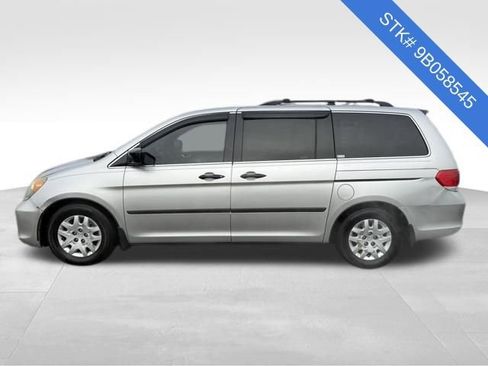 Used 2009 Honda Odyssey LX image 4