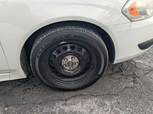 Used 2013 Chevrolet Impala Police image 11