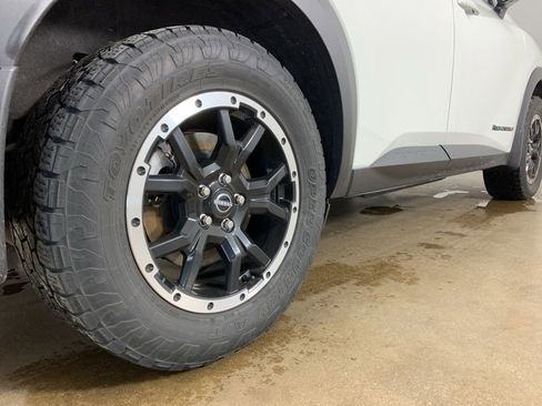 Used 2023 Nissan Pathfinder Rock Creek image 9