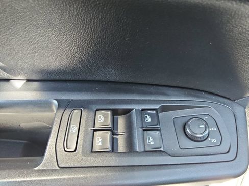 Used 2020 Volkswagen Atlas Cross Sport SE AWD/4WD image 27
