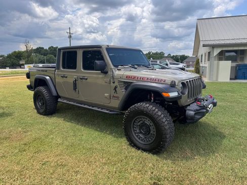 Used 2020 Jeep Gladiator Rubicon AWD/4WD image 2