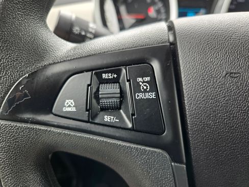 Used 2017 Chevrolet Equinox LS image 27