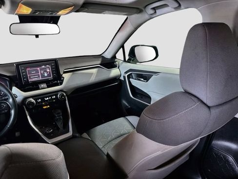 Used 2020 Toyota RAV4 XLE w/ Convenience Package AWD/4WD image 23