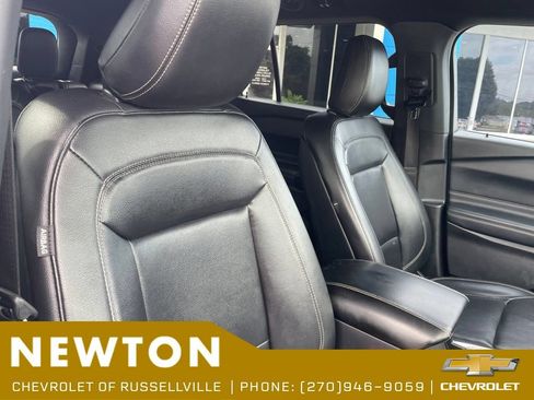 Used 2020 Ford Explorer XLT w/ Equipment Group 202A RWD image 22