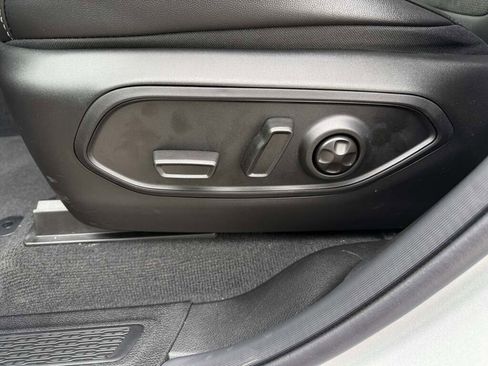 New 2026 Jeep Grand Cherokee Altitude image 28