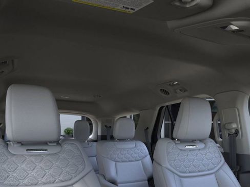 New 2026 Ford Explorer Platinum w/ LUX Leather Package AWD/4WD image 23