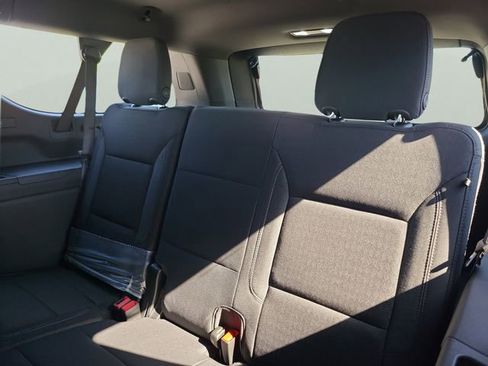 New 2026 Chevrolet Suburban LS RWD image 9