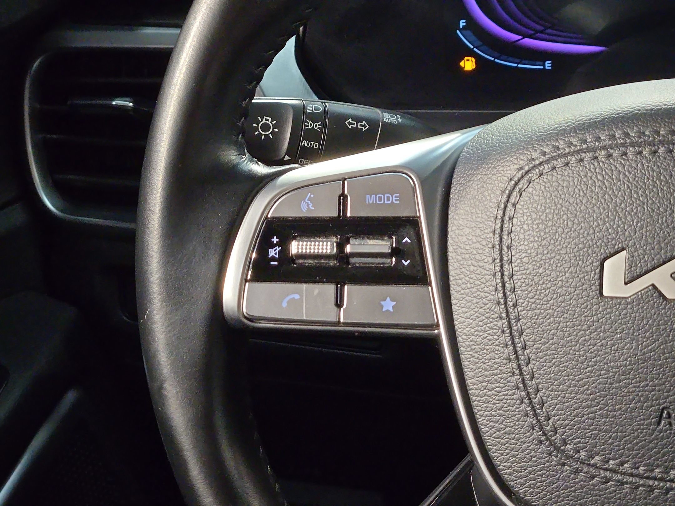 Used 2025 Kia Telluride S AWD/4WD image 28