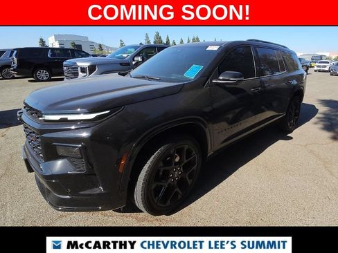 Used 2024 Chevrolet Traverse RS FWD image 1