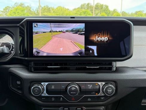 New 2026 Jeep Gladiator Sport AWD/4WD image 21