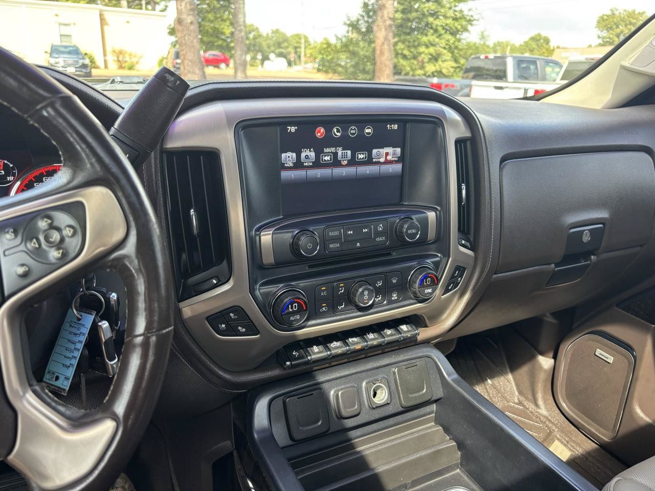 Used 2016 GMC Sierra 2500 Denali w/ Duramax Plus Package AWD/4WD image 11