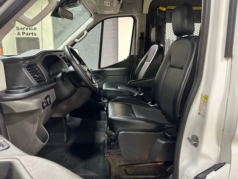 Used 2020 Ford Transit 150 Medium Roof image 13