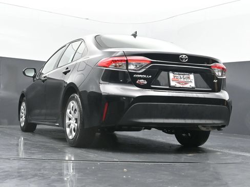Used 2026 Toyota Corolla LE FWD image 39