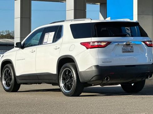 Used 2018 Chevrolet Traverse LT image 7