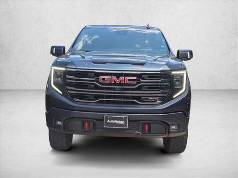 Used 2022 GMC Sierra 1500 AT4 w/ AT4 Premium Package AWD/4WD image 2