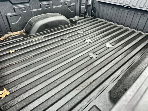 New 2025 GMC Sierra 2500 Denali w/ Denali Reserve Package image 18