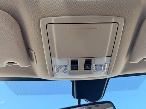 Used 2013 Lincoln MKX Base 4D Sport Utility image 24