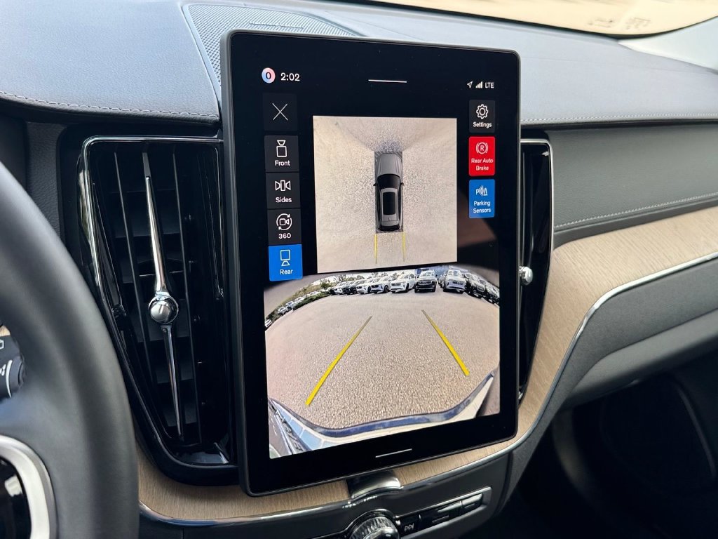 Certified 2026 Volvo XC60 B5 Ultra AWD/4WD image 18