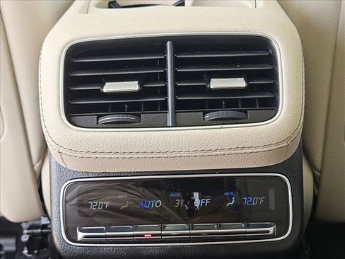 Certified 2023 Mercedes-Benz GLS 450 4MATIC image 16