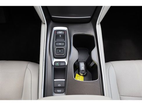 Used 2018 Honda Accord Touring image 27