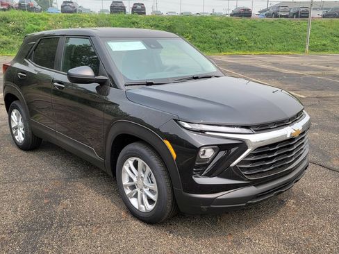 New 2026 Chevrolet TrailBlazer LS w/ LS Convenience Package FWD image 16