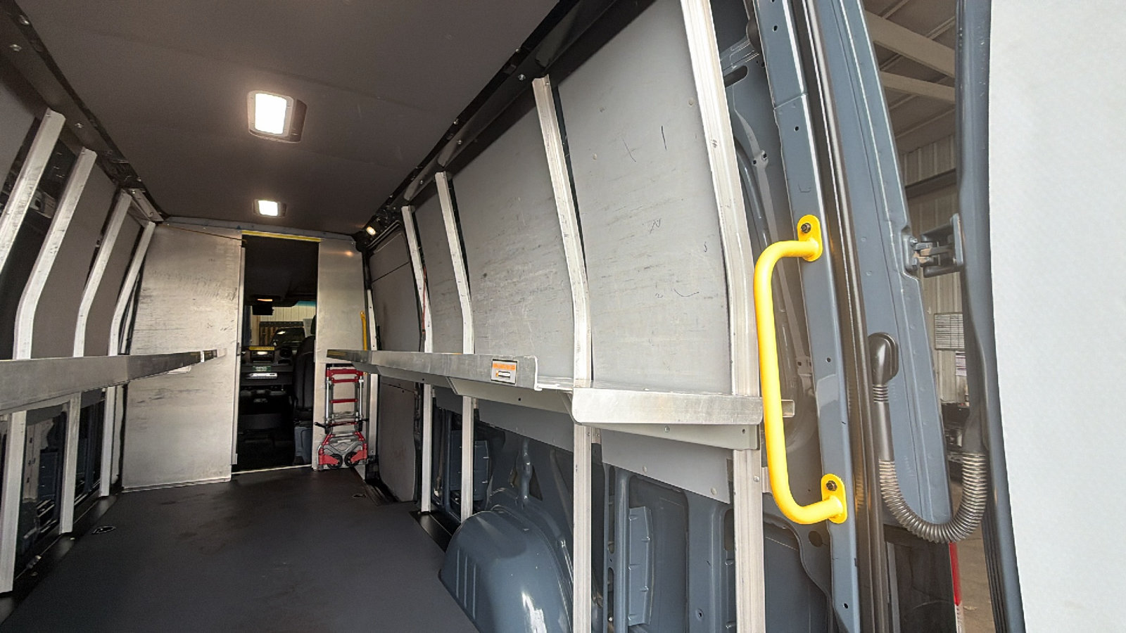 Used 2019 Mercedes-Benz Sprinter 170 image 16